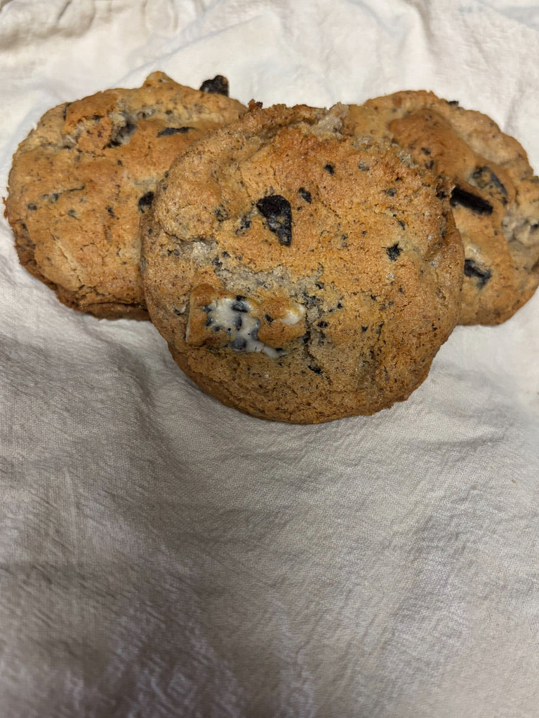 Cookies and Cream Cookie